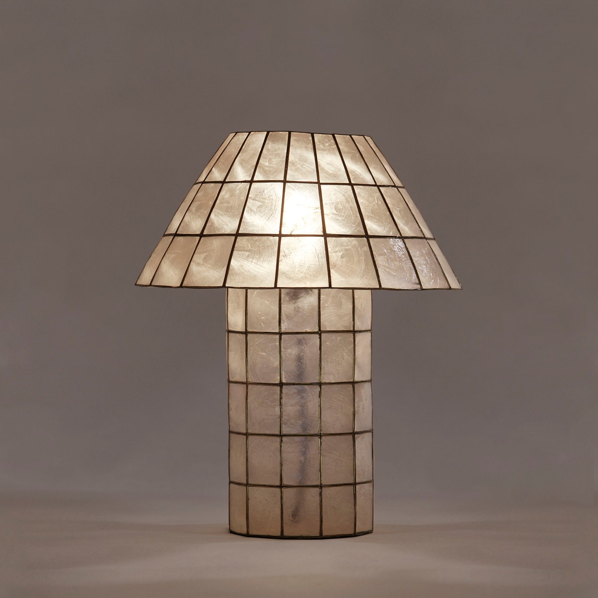 Cornelia bordlampe - Dusty Deco