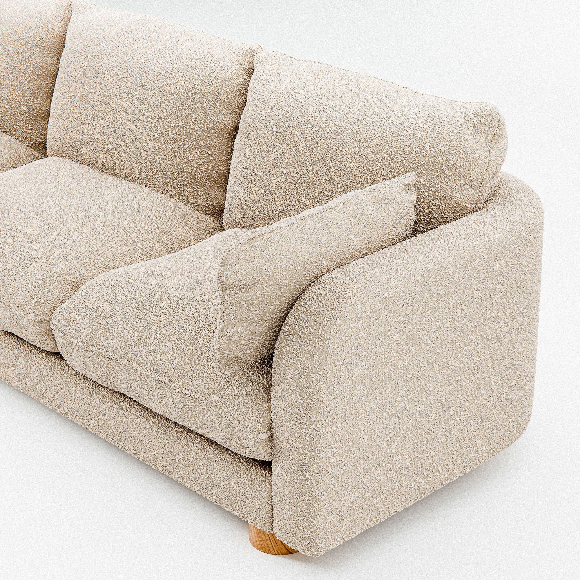 Miles Sofa - Boucle Beig - Dusty Deco