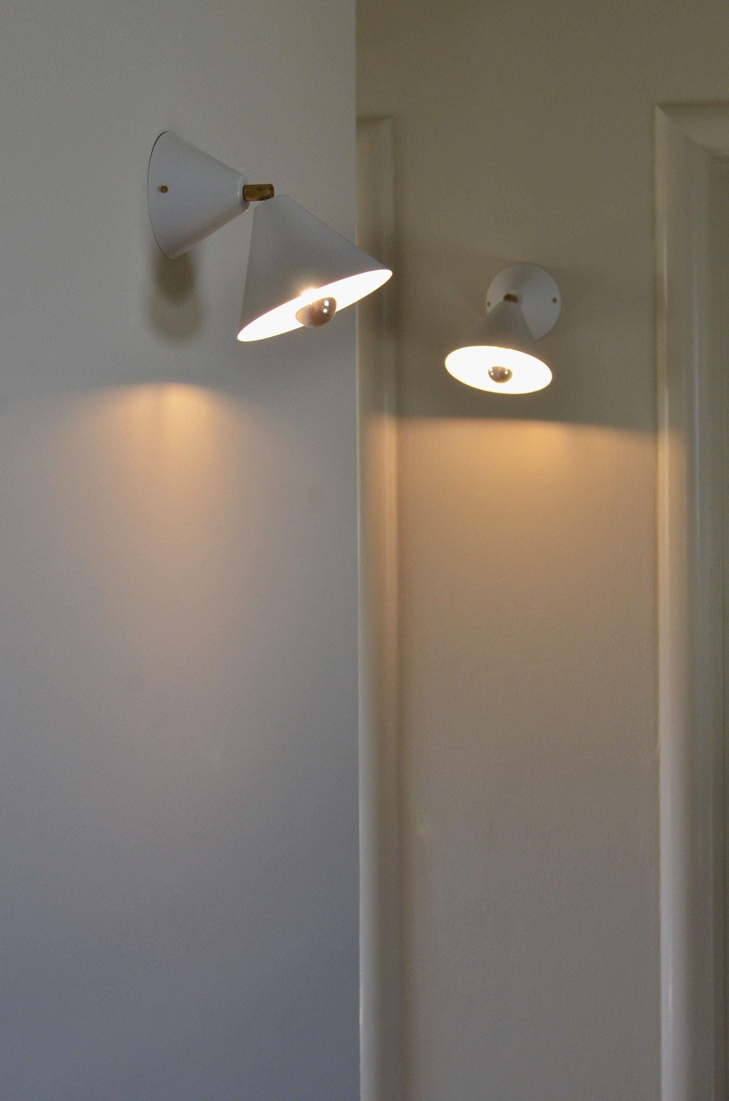 Atelier Areti - Cone 077 væglampe