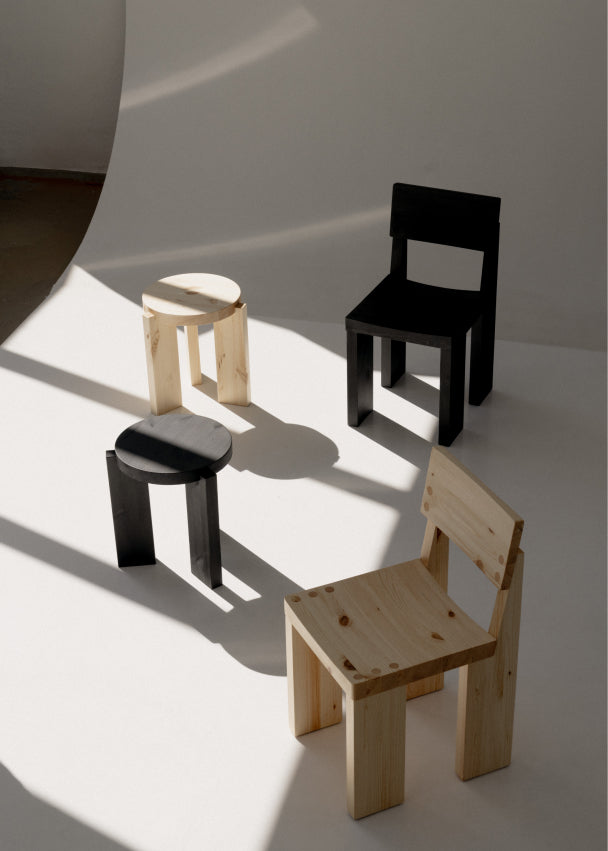 Vaarnii - 001 Dining Chair - Black