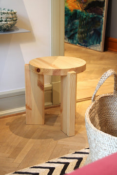 Vaarnii - 001 Stool