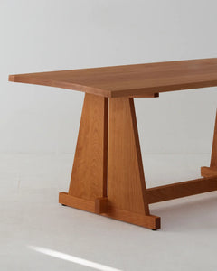 Standard Practice - Lola Table