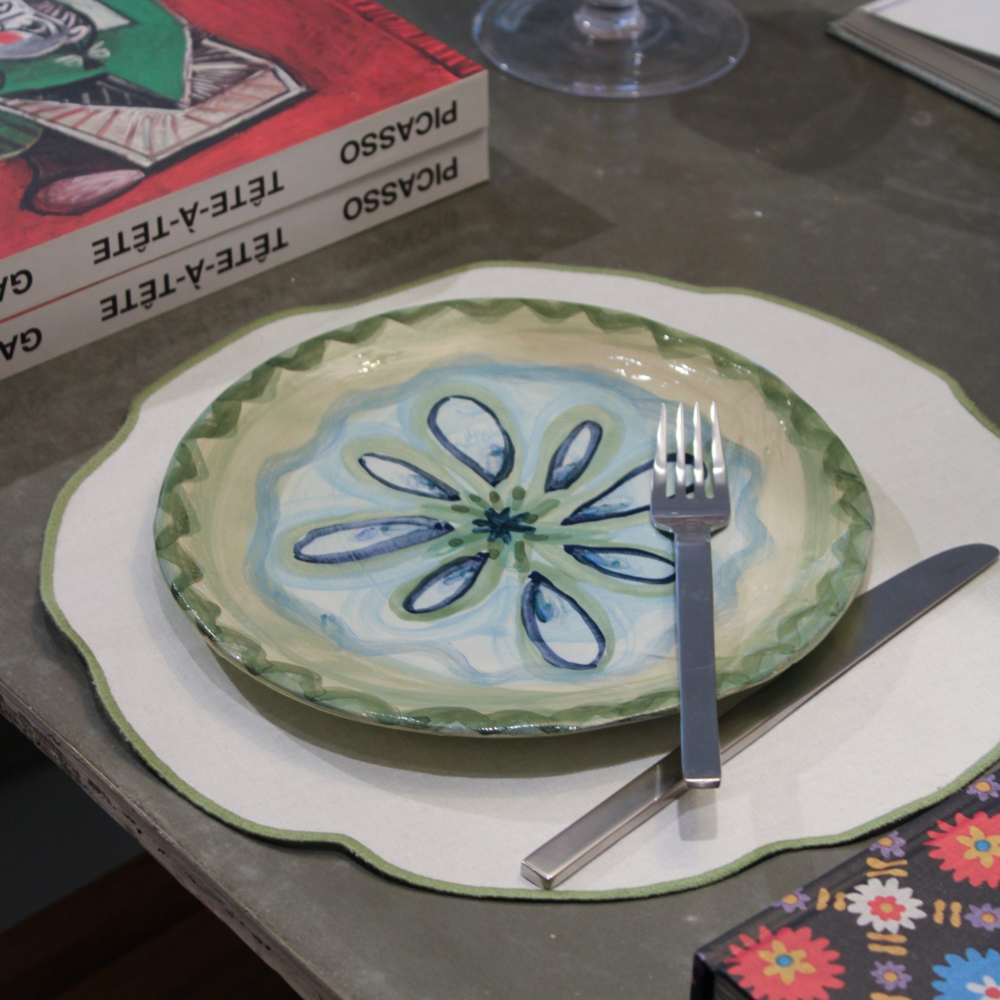 Håndlavet stor tallerken - 01 - unika keramik