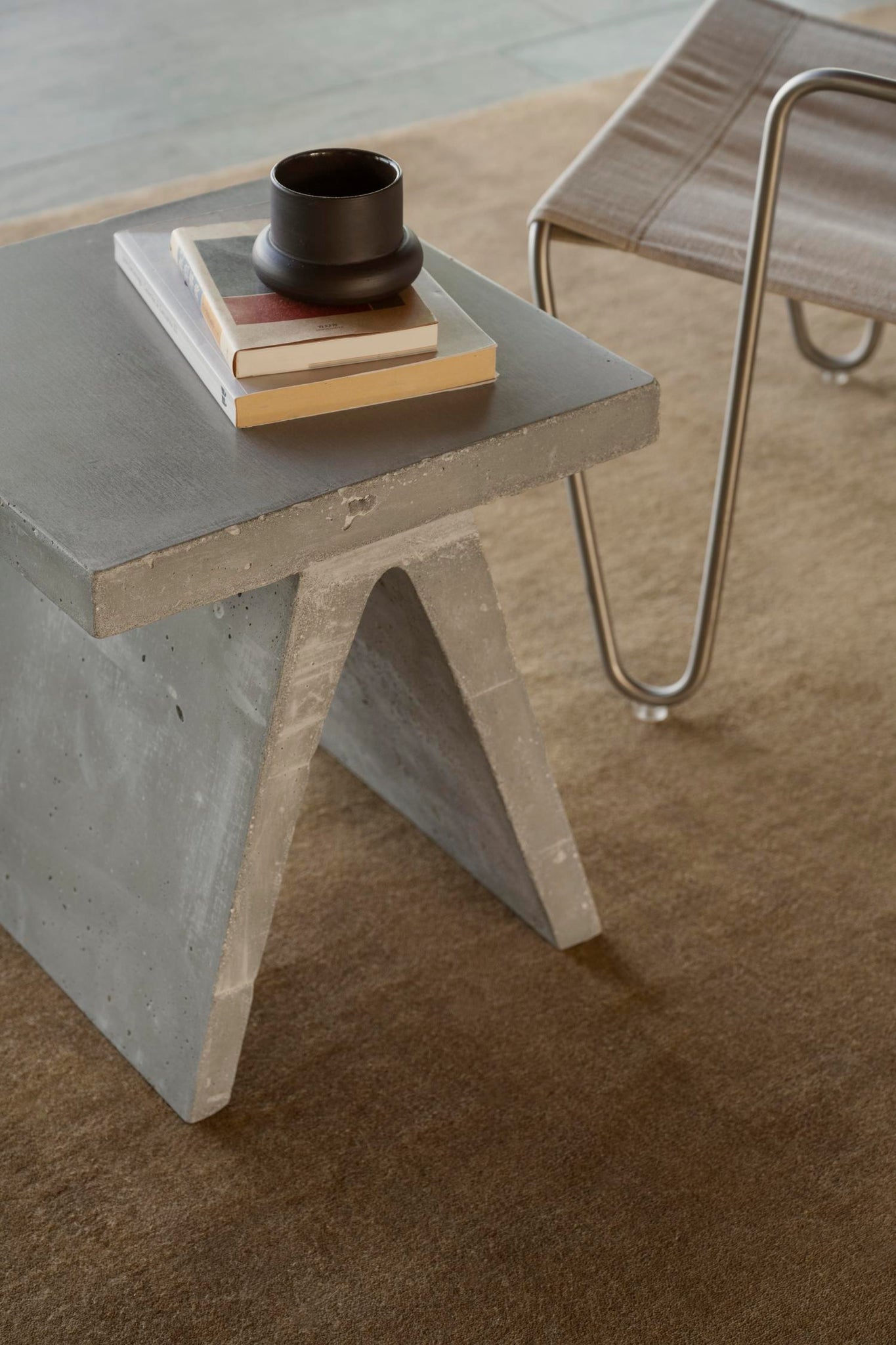 MENGEL - stool/side table