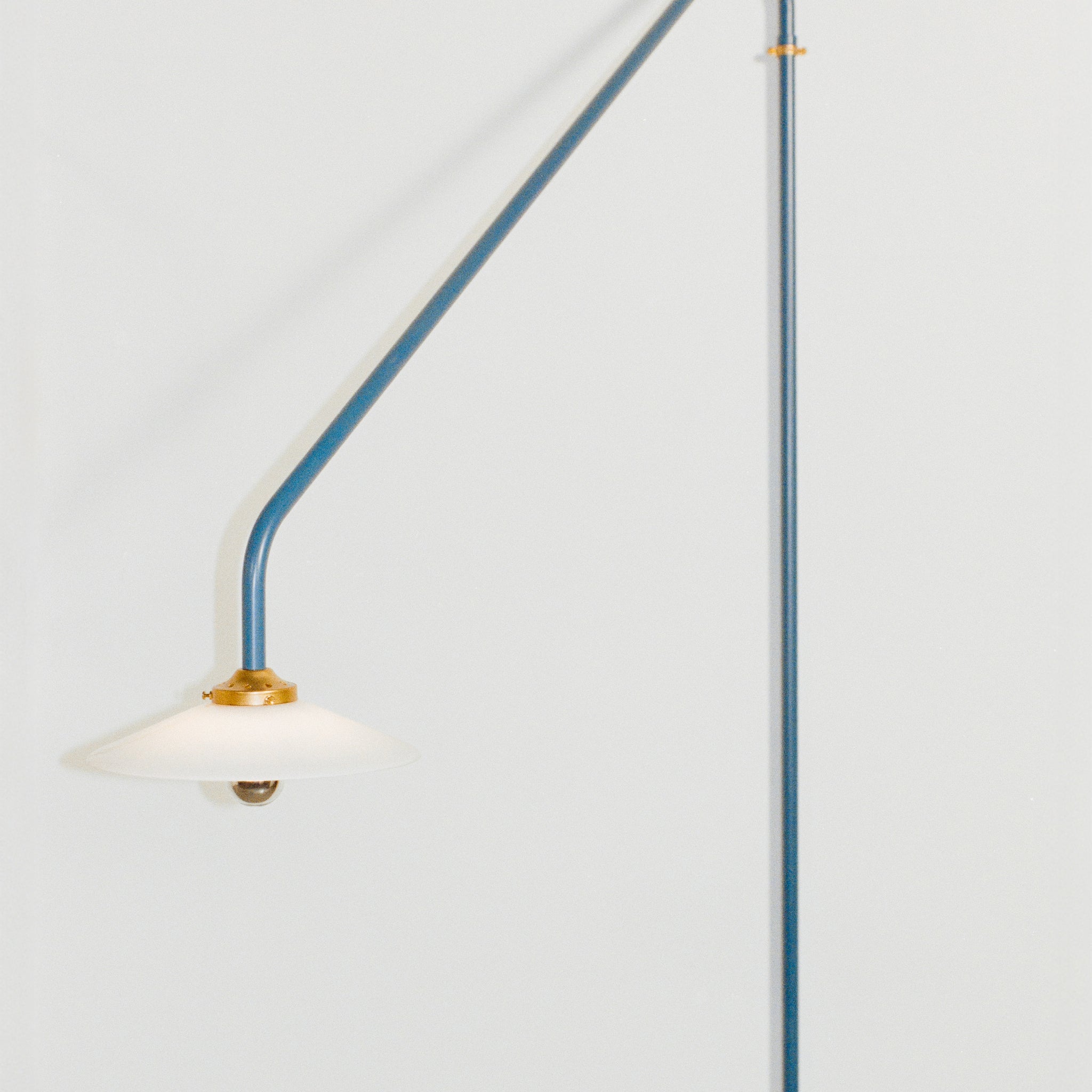 Valerie Objects - Hanging Lamp no 4 - Muller van Severen