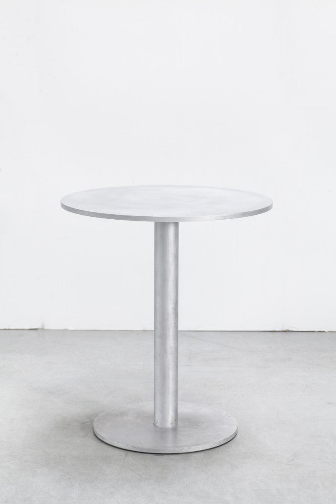 Muller van Severen - Round table S - Valerie Objects
