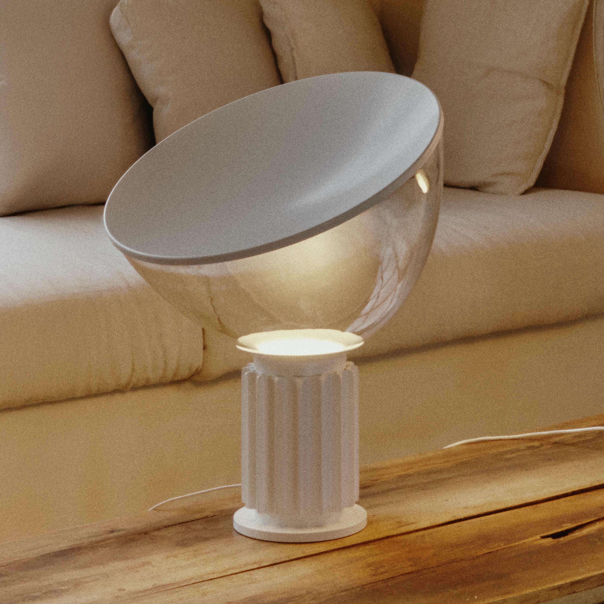 Taccia Small bordlampe - Flos