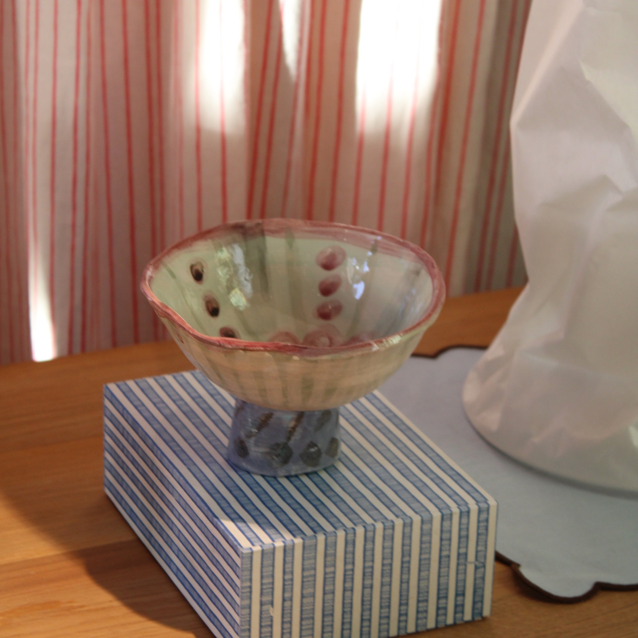 Håndlavet skål på fod - Lille - 4