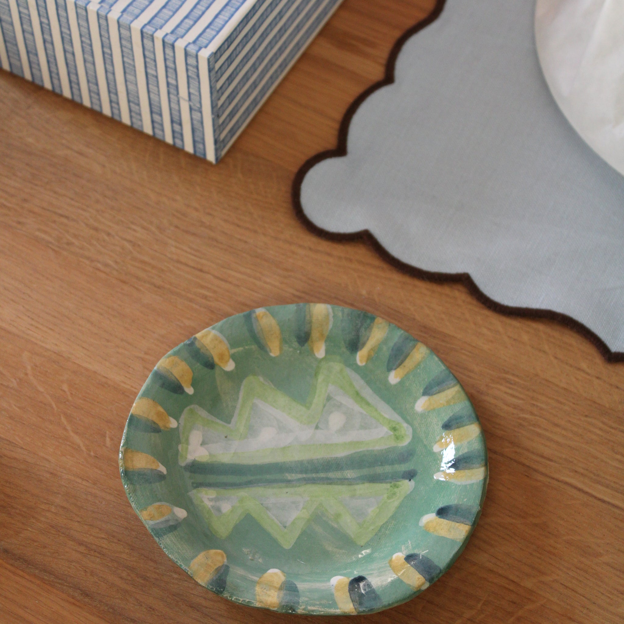 Håndlavet lille tallerken  - 43 - Unika keramik