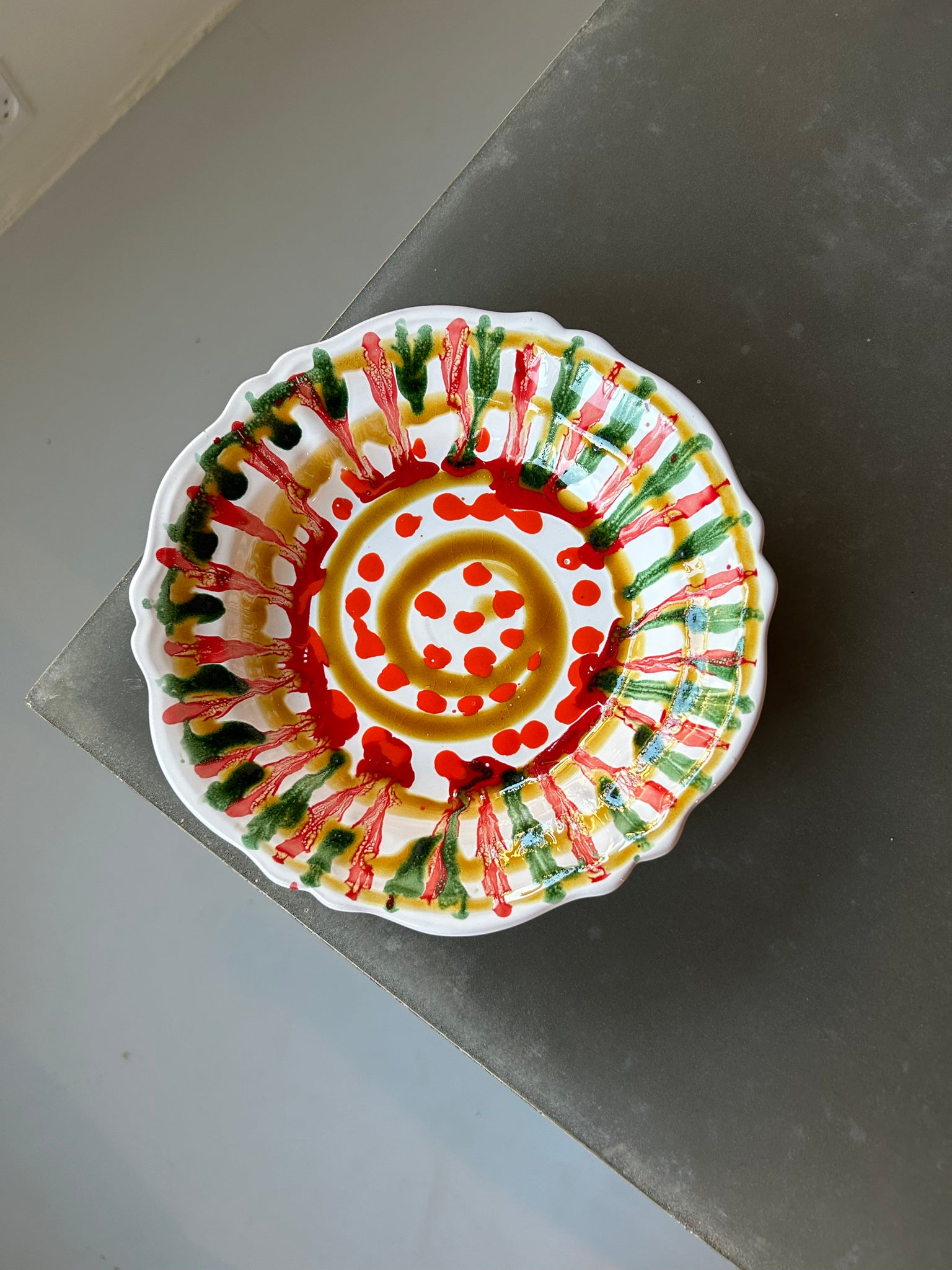 Fasano dyb tallerken 8 (Ø24) - Unika Keramik