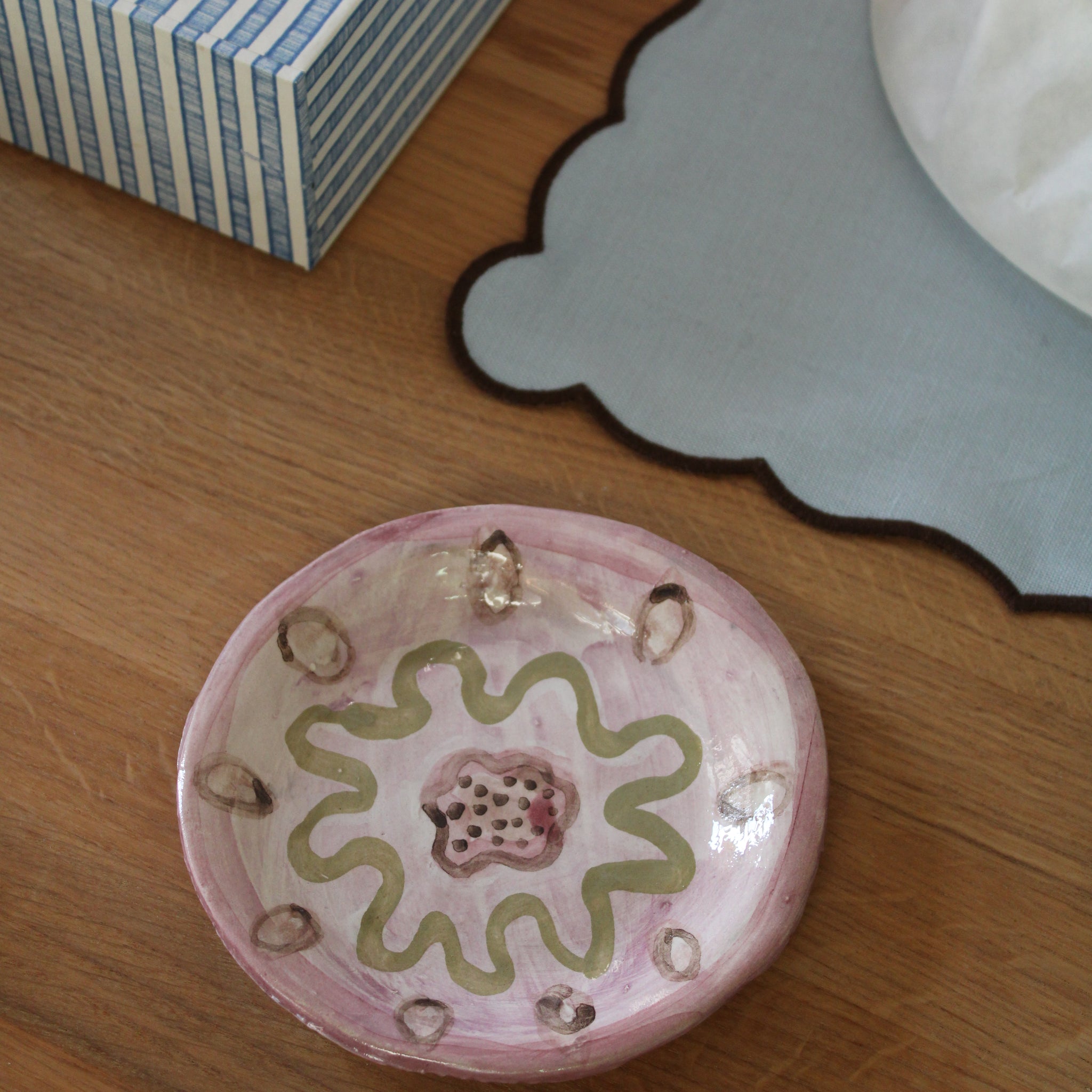 Håndlavet lille tallerken  - 48 - Unika keramik