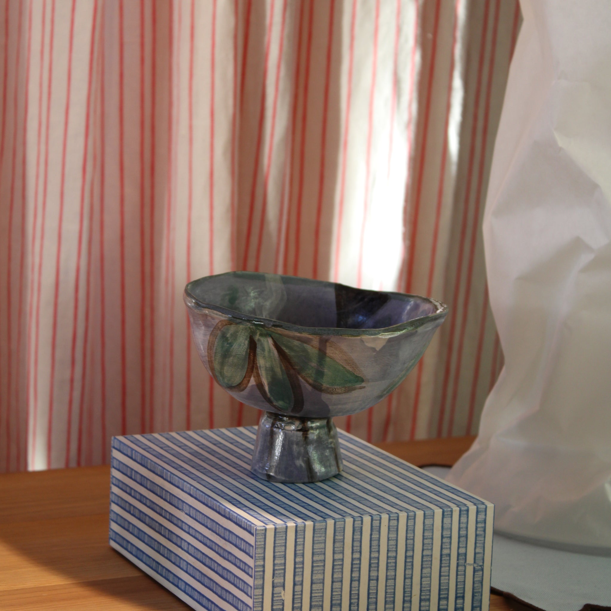 Håndlavet skål på fod - Lille - 3