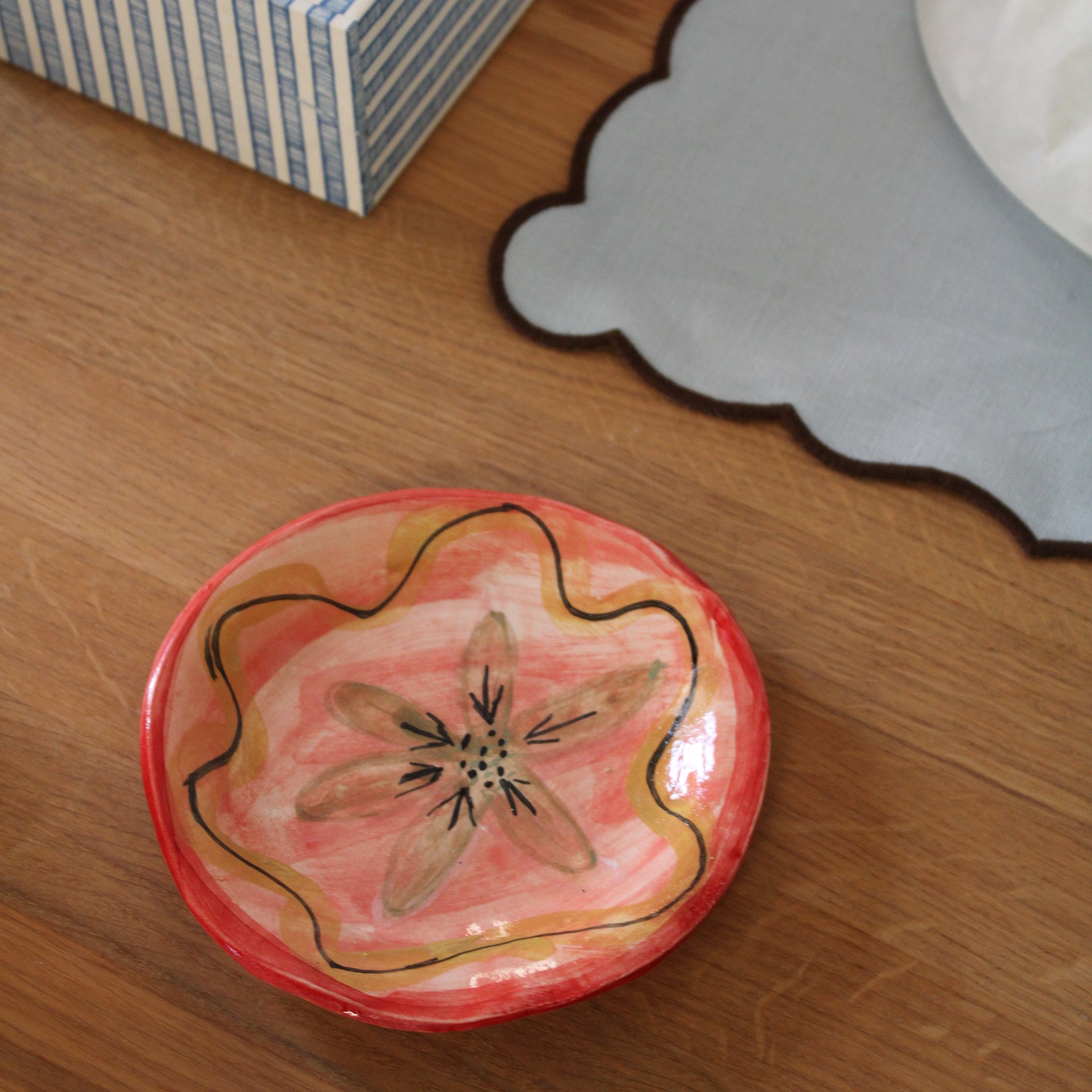 Håndlavet lille tallerken  - 53 - Unika keramik