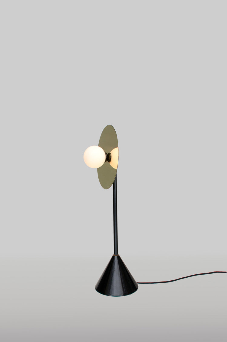 Atelier Areti - Disc and Sphere bordlampe